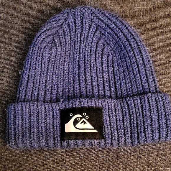 QUICKSILVER BEANIE NAVY - Picture 1 of 1